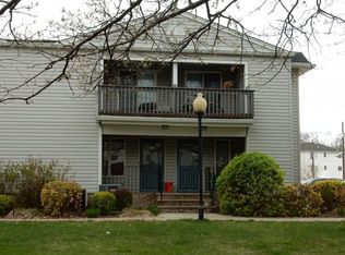 14 Willow Wood Sq #OO14, East Rutherford, NJ 07073