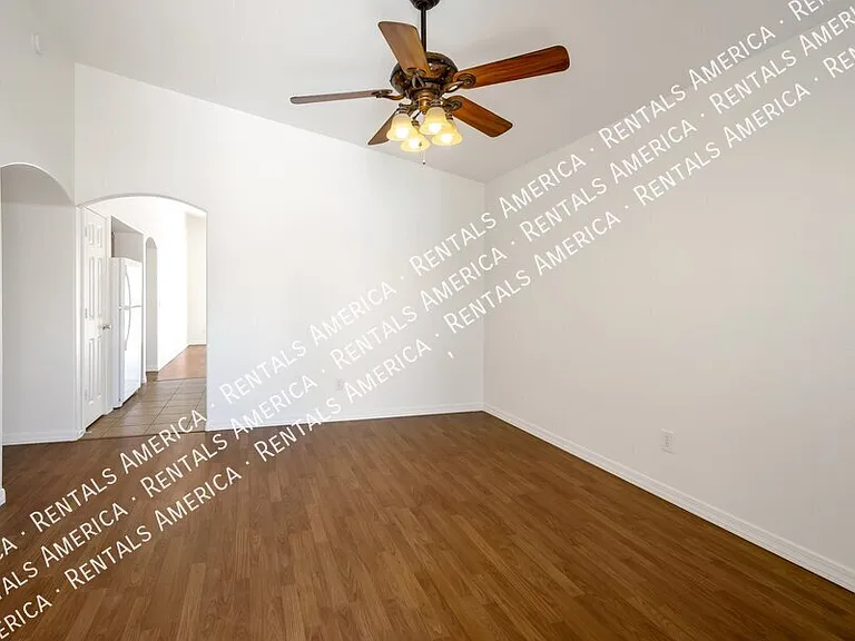 1448 E Saguaro Trl — Photo 5