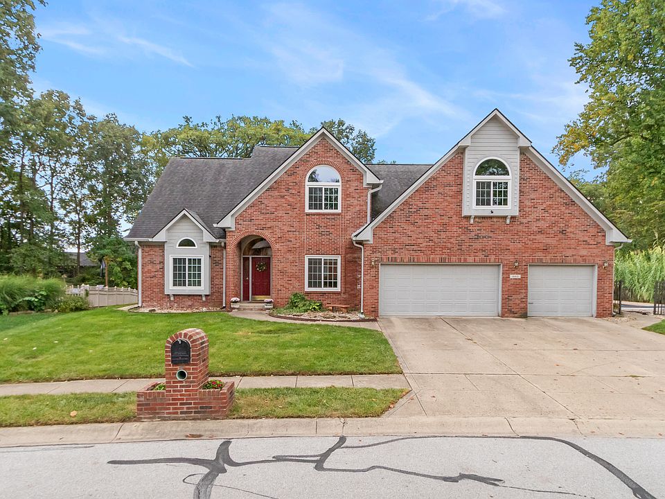 1st image of 6815 White Oak Dr