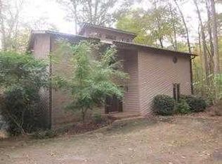 220 Hanover Dr, Bogart, GA 30622