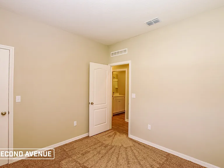 512 Falcon Ridge Rd — Photo 11