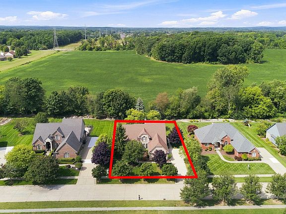 5th image of 63767 Inverness Dr