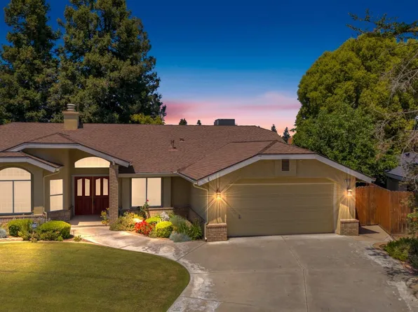 9408 Foxglen Ct, Bakersfield, CA 93312