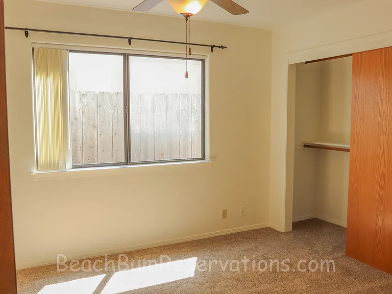 368 N 3rd St — Photo 9