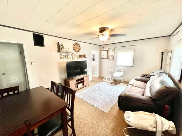 1514 Mulberry St, Yankton, SD 57078