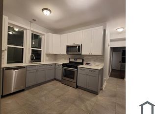 5017 W Berenice Ave #2, Chicago, IL 60641