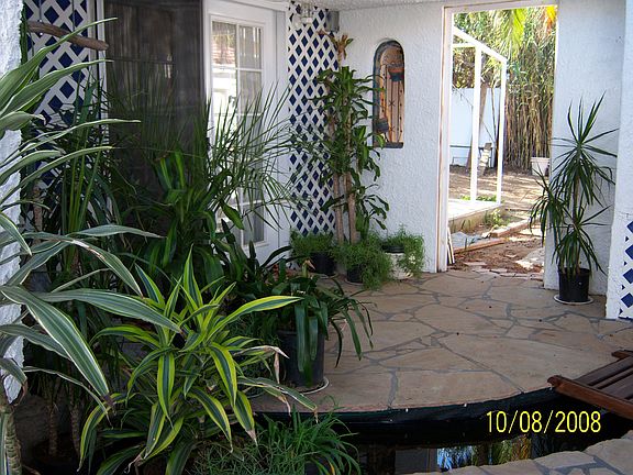 Courtyard Veranda  