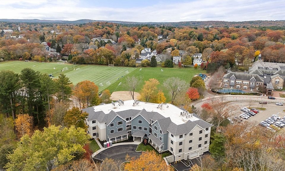 1st image of 16 Stearns Rd #306