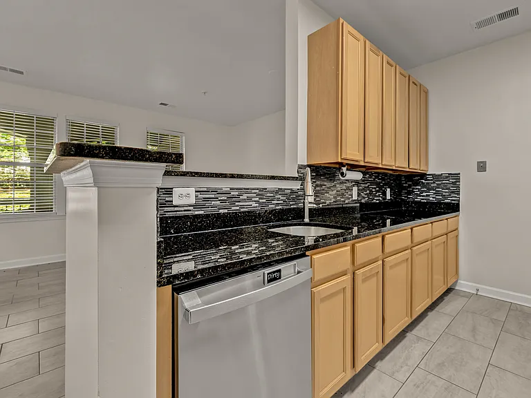 42537 Rockrose Sq #101 — Photo 11