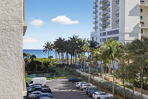 3400 N Ocean Dr #408 Photo 1