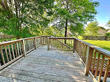 5 bed, 2015 sqft, $2,400 — Photo 4