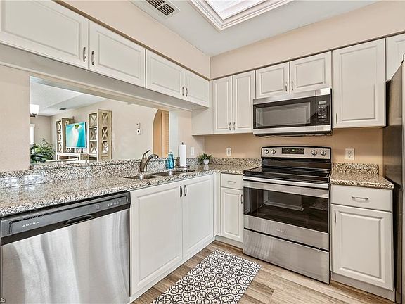 2nd image of 529 Mardel DR #304