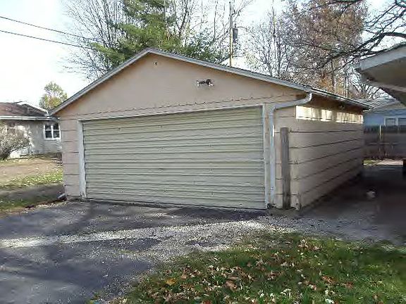 2nd image of 511 Lawndale Dr