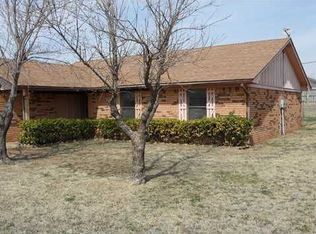 810 W Kings Dr, Kingfisher, OK 73750