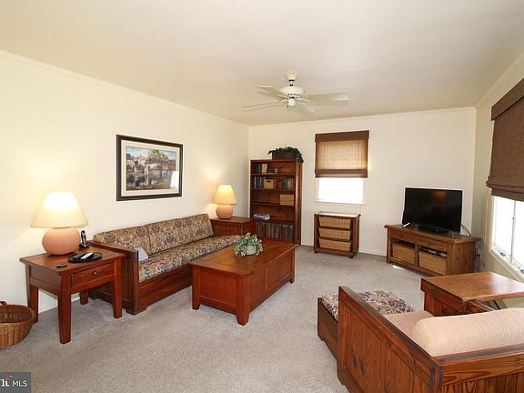 4th image of 2330 Thomas Ln