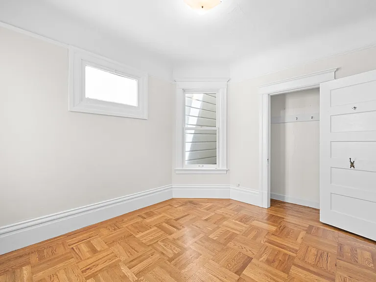 737 Waller St #737 — Photo 20