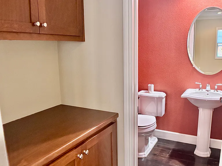 140 Levin Ave — Photo 8