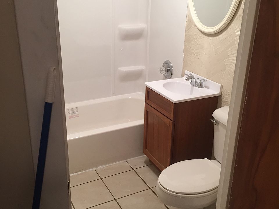 1st image of 2408 W Antoinette St
