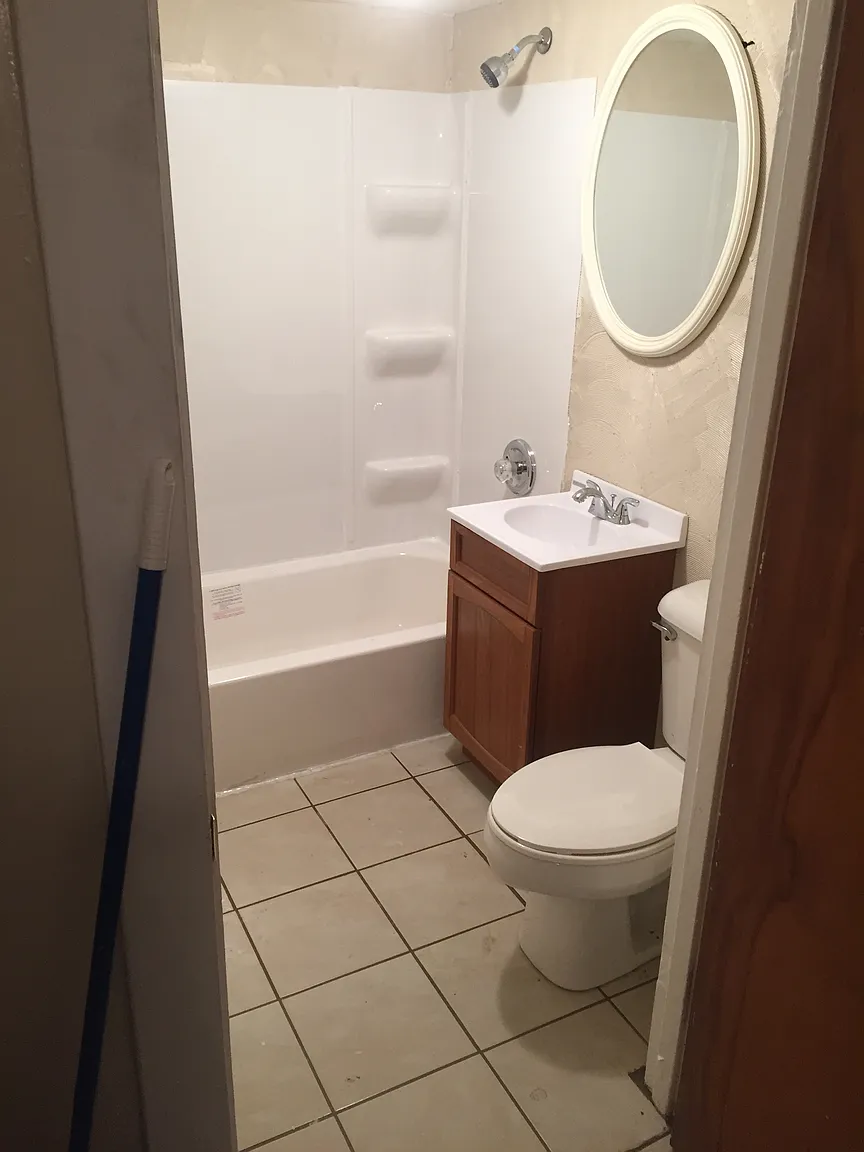 2408 W Antoinette St photo 1