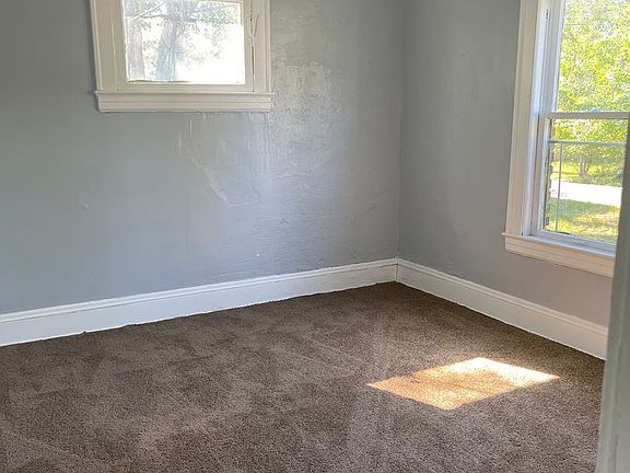 4th image of 718 E 124th St #1