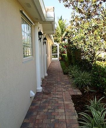 3rd image of 15517 Fan Tail Cir
