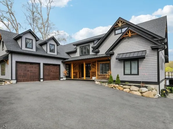 259 Cupsaw Dr, Ringwood Boro, NJ 07456