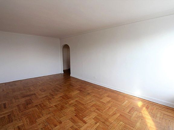 3rd image of 4750 41st St APT 4D