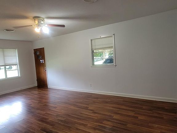 4th image of 301 Morningside Dr