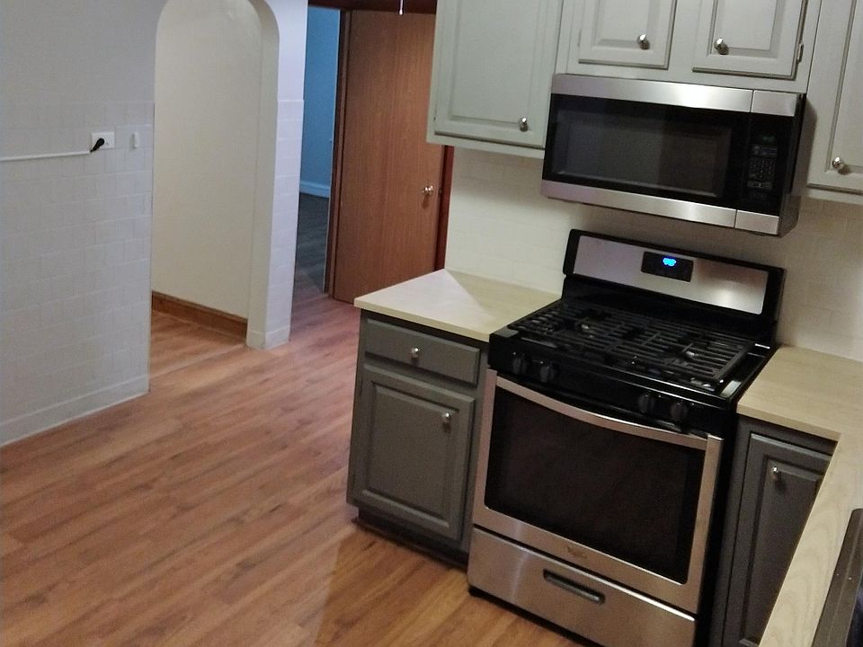 1st image of 5424 W Wellington Ave