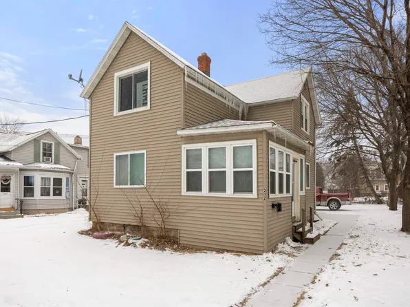 212 Chute St, Menasha, WI 54952