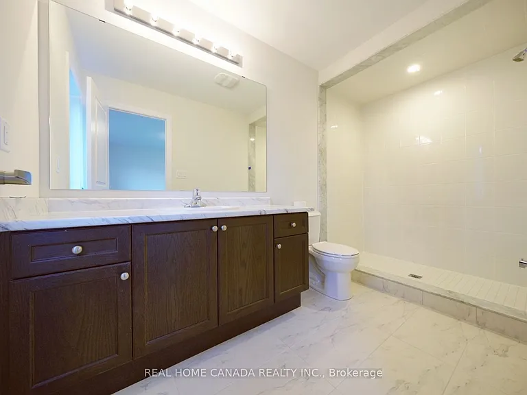 24 Durham Ave — Photo 16