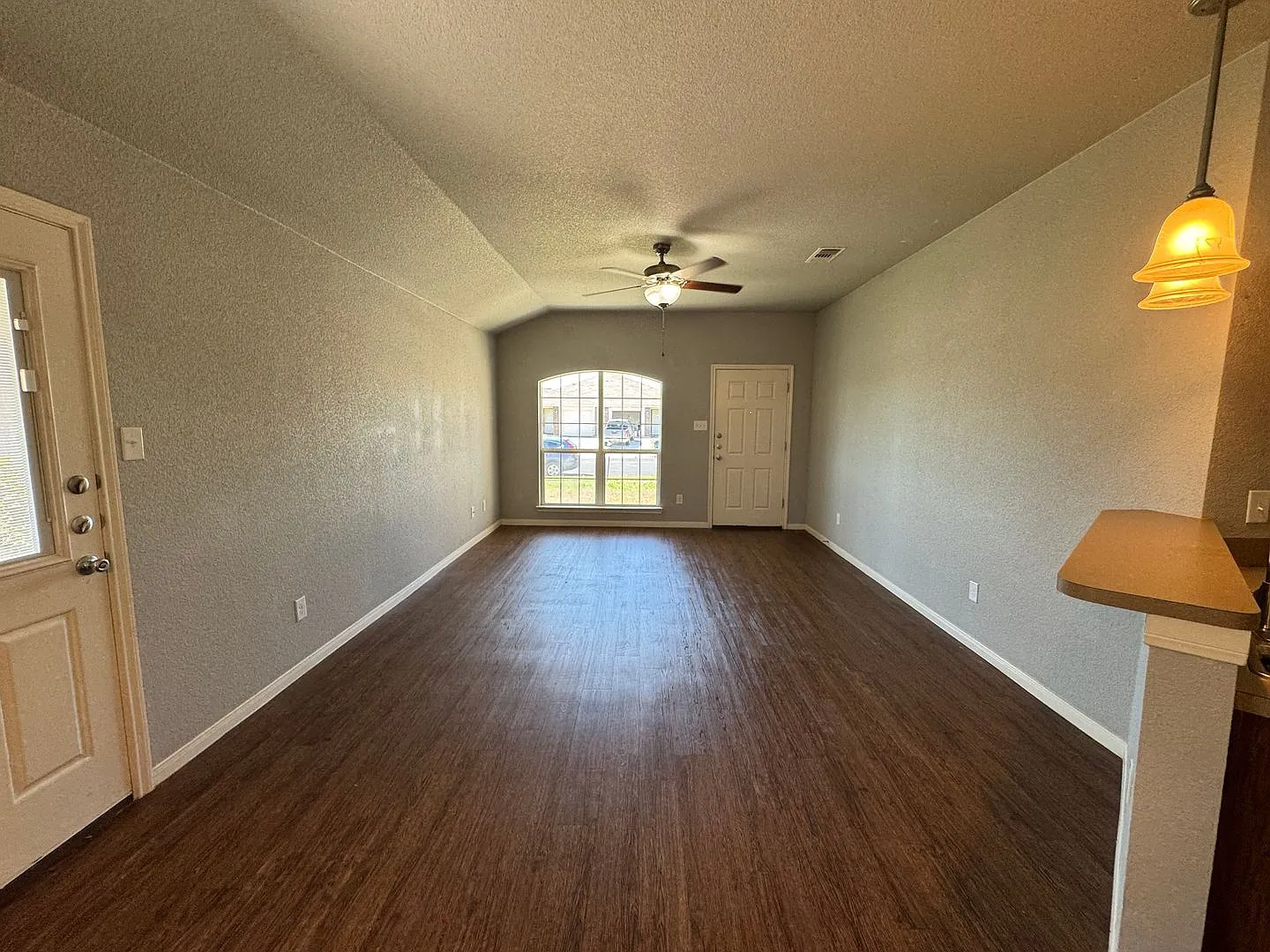 3802 John Chisholm Loop — Photo 4