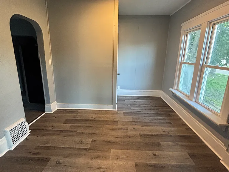 1082 Wooster Rd N — Photo 5