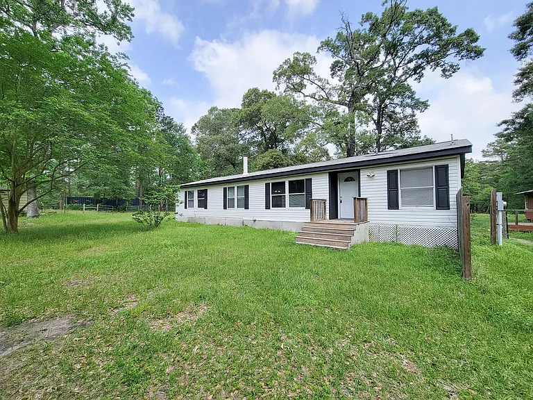 20284 Forest Woods Ln — Photo 42