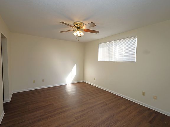 5th image of 207 E Moore St APT A