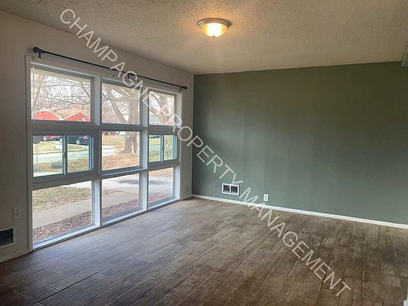 2nd image of 11015 Newton Ave