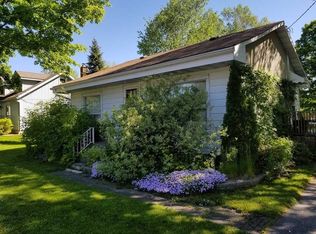 28 Alexander Rd, Orillia, ON L3V5L8