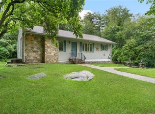 9 Esek Hopkins Rd, Scituate, RI 02857