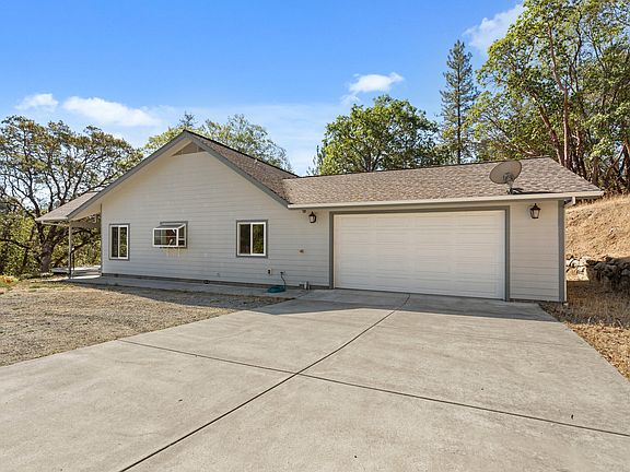 3rd image of 94 Jacksonville Reservoir Rd