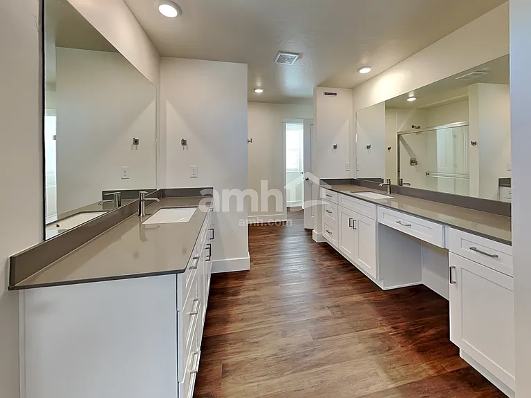 1407 E Ludlow Dr — Photo 10
