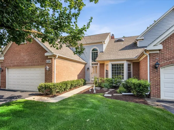 114 Penn Ct, Glenview, IL 60026