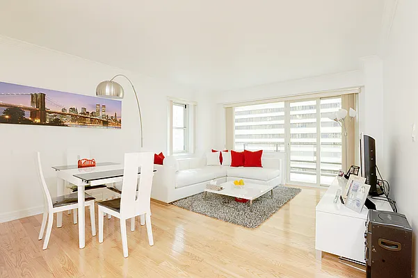 Rented by Compass | media 22