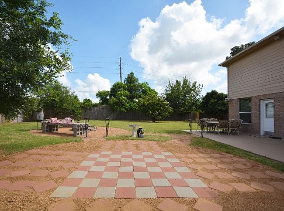 5th image of 11918 Flattop Ln