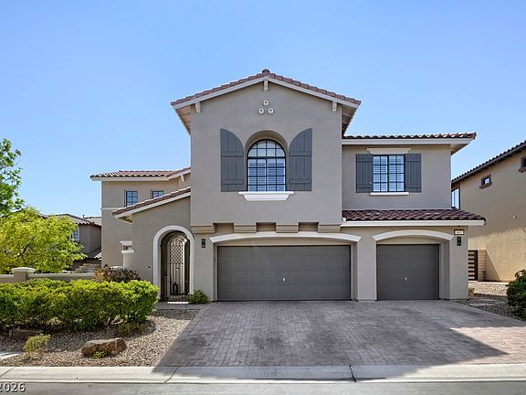 2nd image of 607 Highland Bluff Way