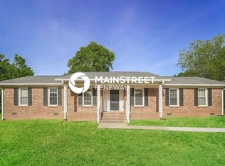 5815 Mallard Dr, Charlotte, NC 28227