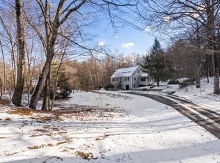 32 Lakeside Dr, Groton, MA 01450