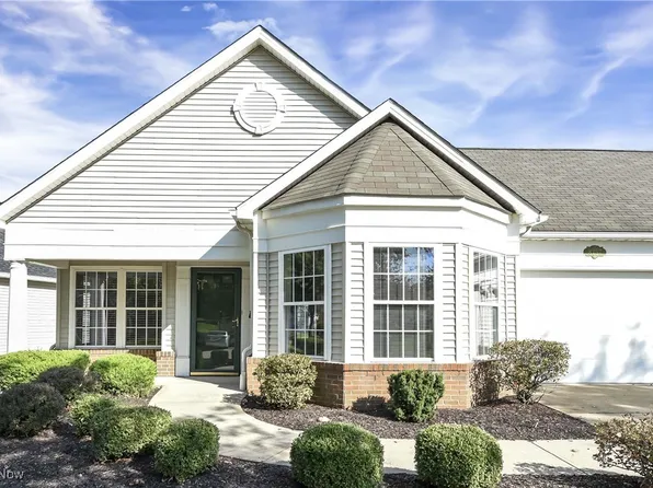 8757 Jonathan Dr #14A, North Royalton, OH 44133