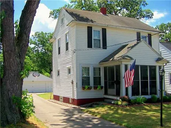 2707 Gracewood Rd, Toledo, OH 43613