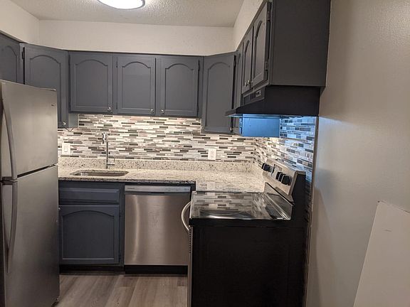 5th image of 1435 Willard Ave #C8d005515