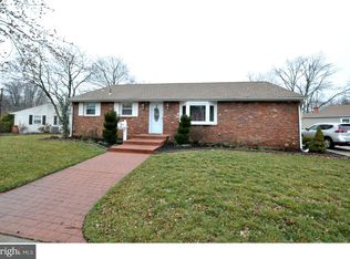 724 Aston Martin Dr, Lindenwold, NJ 08021